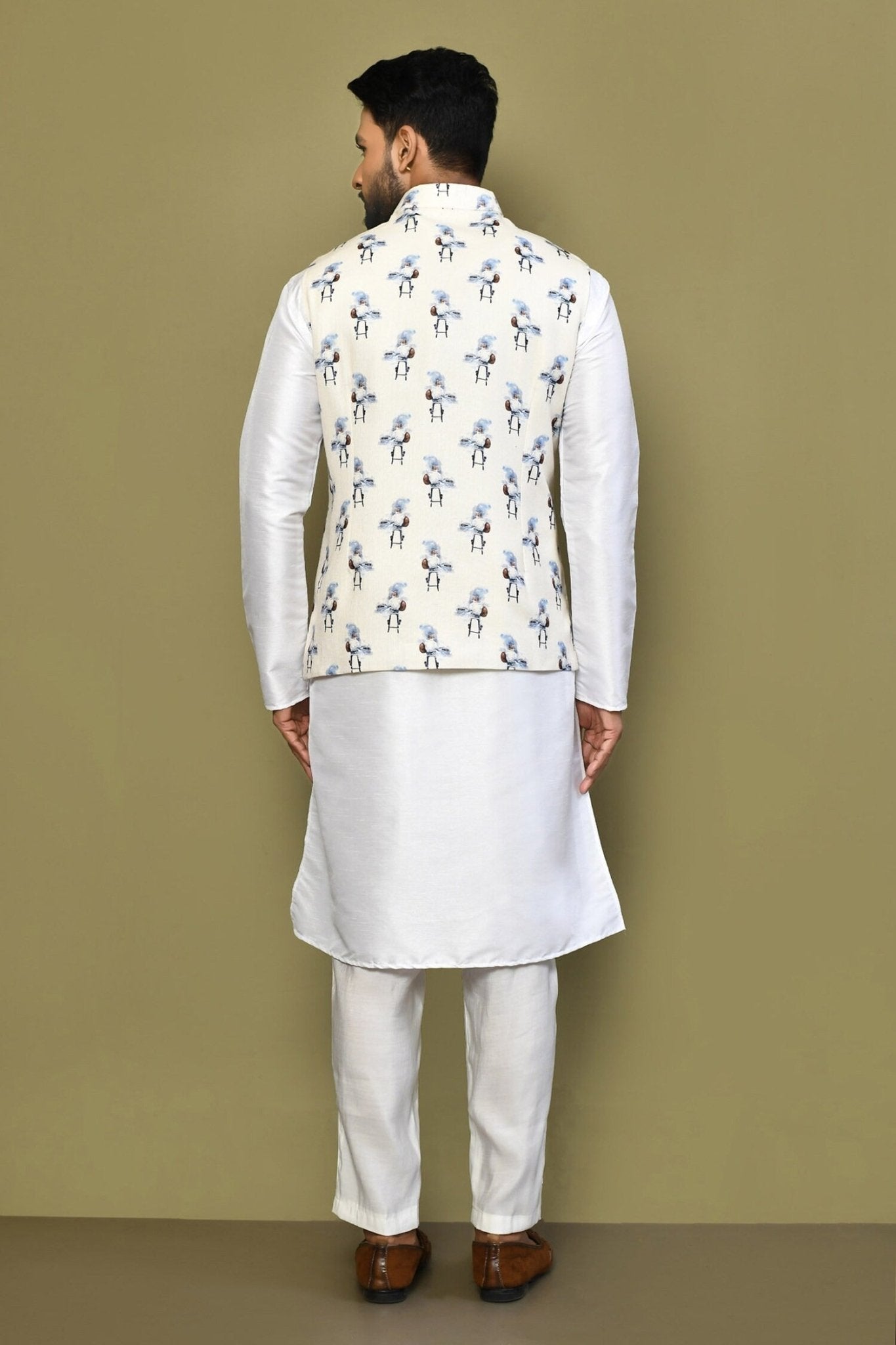 Designer Jacket In White - Simaaya