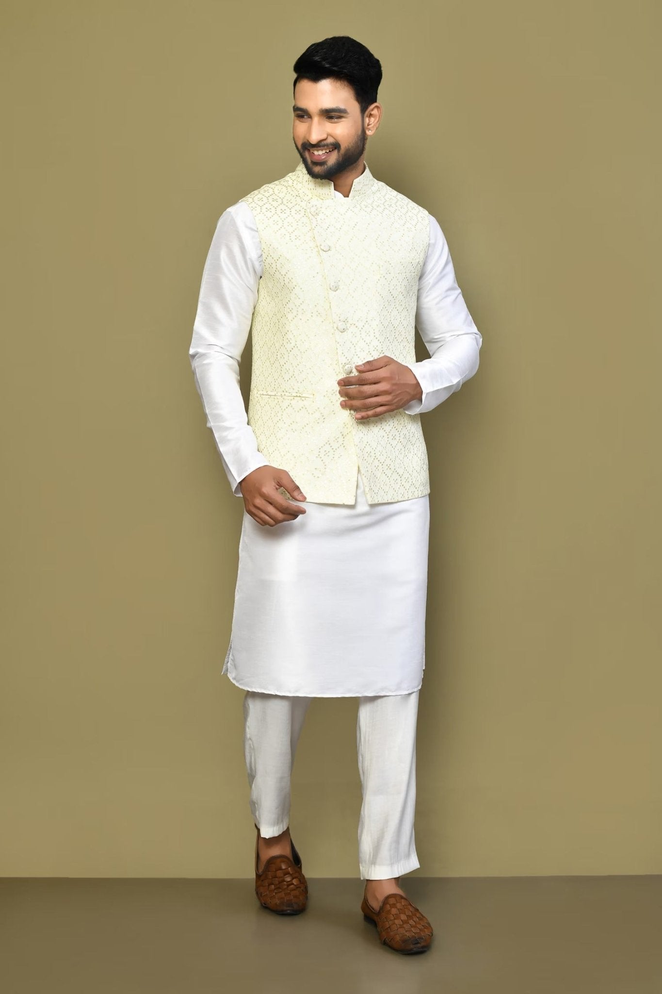 Designer Jacket In White - Simaaya